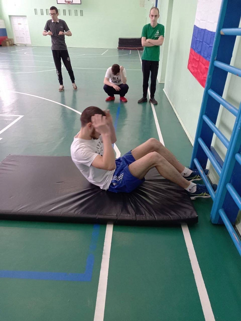 Спортивные  соревнования «А, ну-ка парни!»