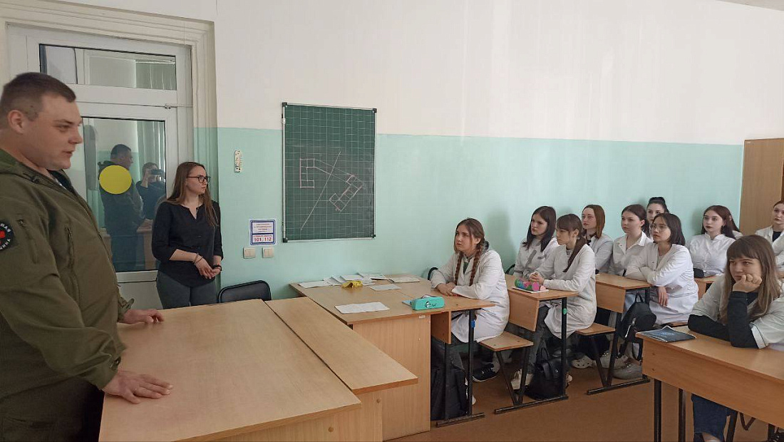 Встреча  студентов с участником СВО - «Диалог с героем»