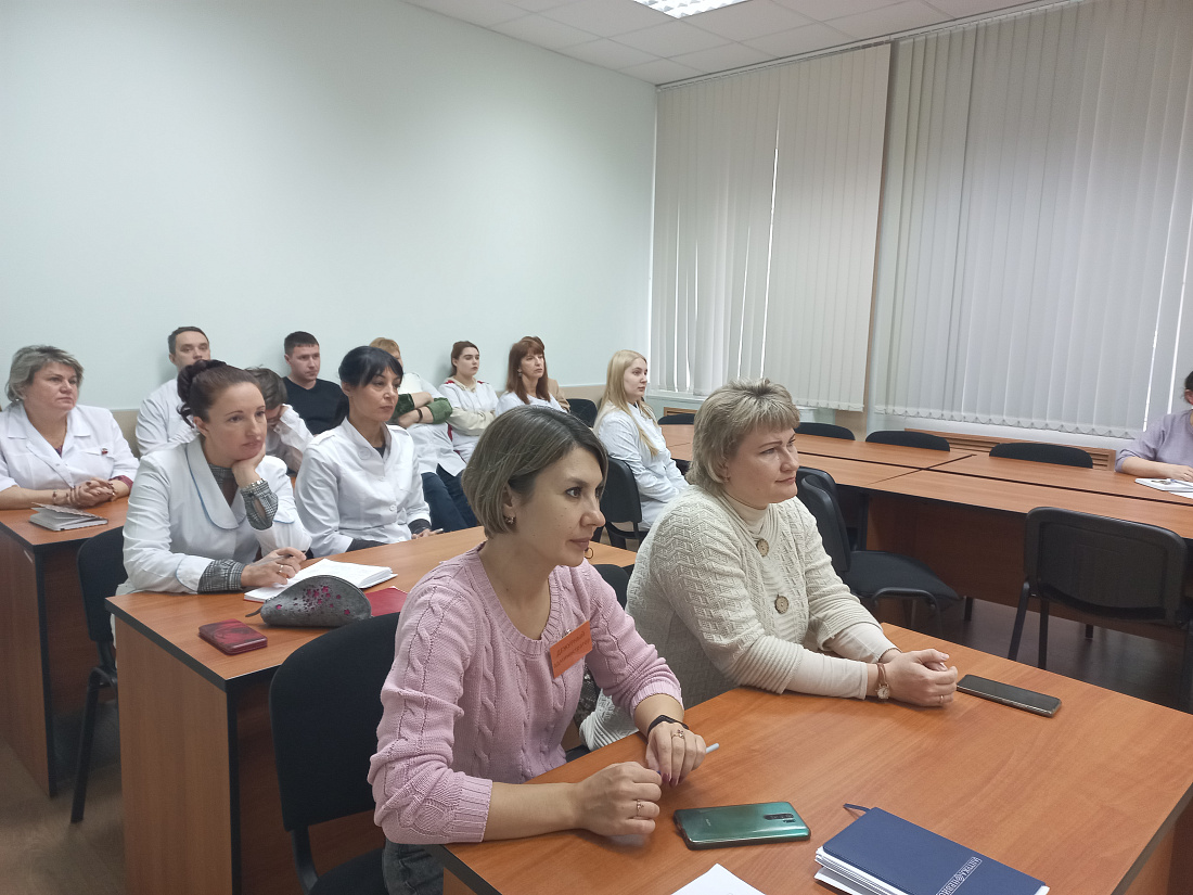 Занятие  в школе педагогического мастерства