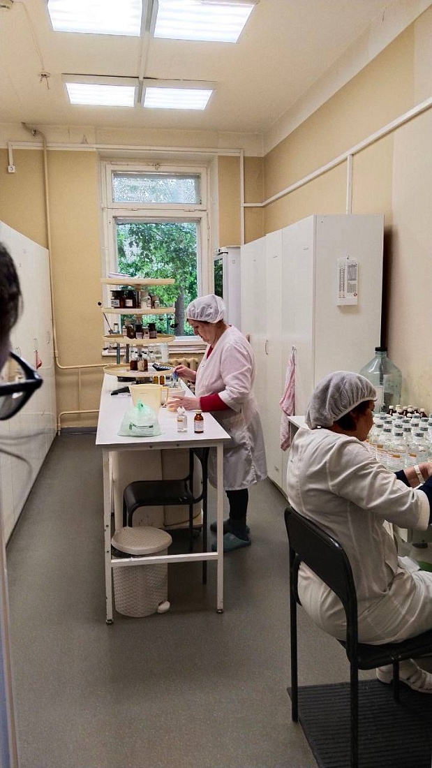 Экскурсия в производственную аптеку ООО «Фармпром».  Служба содействия трудоустройству