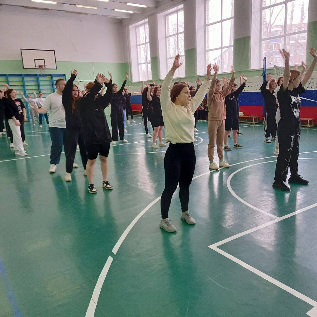 Празднование  Дня  российского студента.  Спортивный    флешмоб