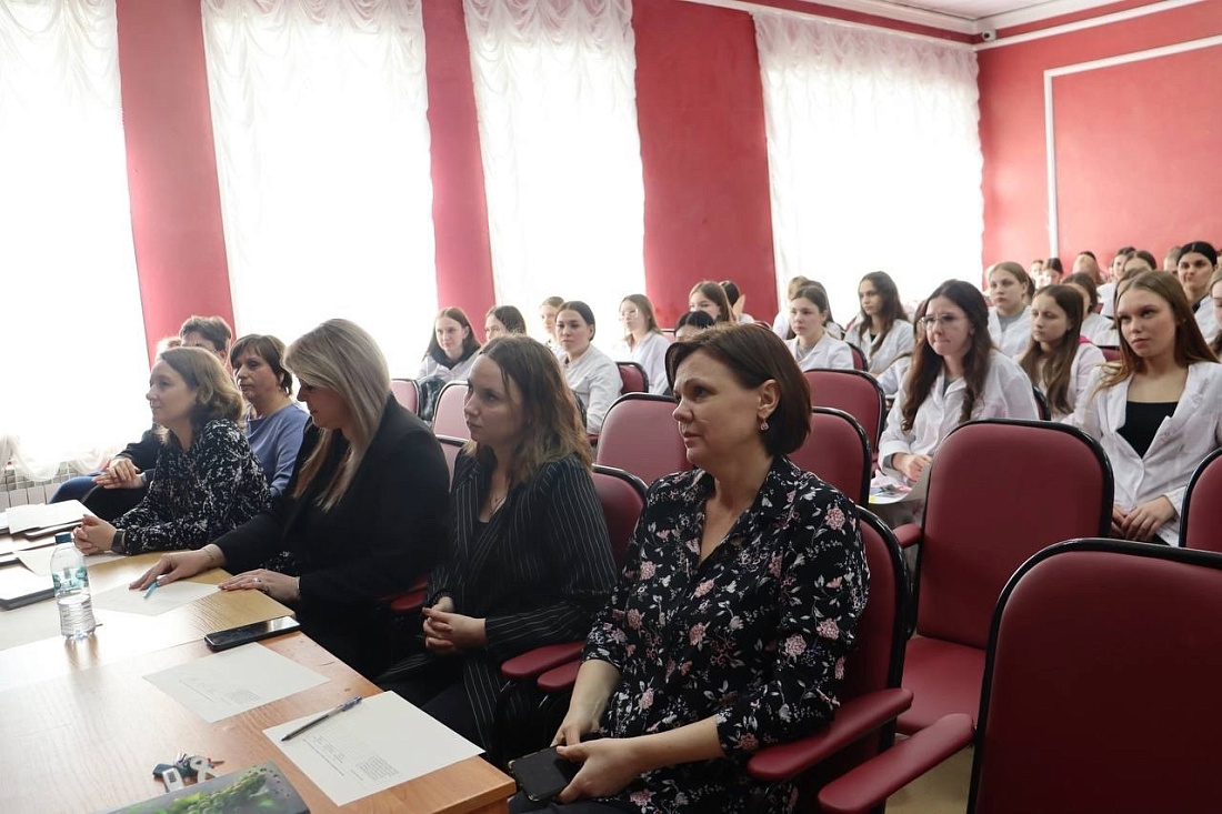В колледже прошел очный этап конкурсной программы «Мистер и Мисс Колледж-2025»