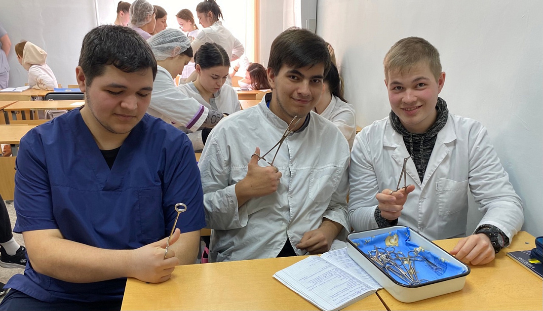 Декада специальностей «Сестринское дело» и «Лечебное дело».  Организационно-деятельная игра «Мастерская старшекурсника»