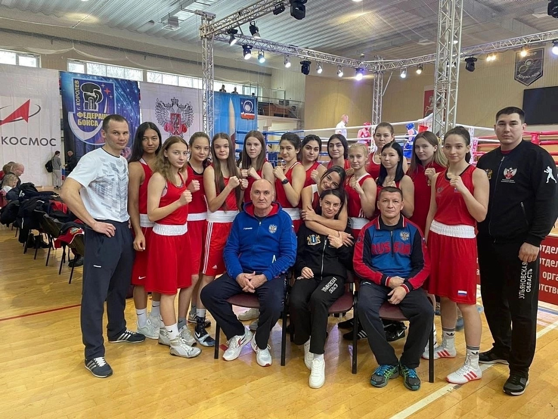 Всероссийские соревнования по боксу «Олимпийские надежды»  среди девушек. Серебряная  медаль!