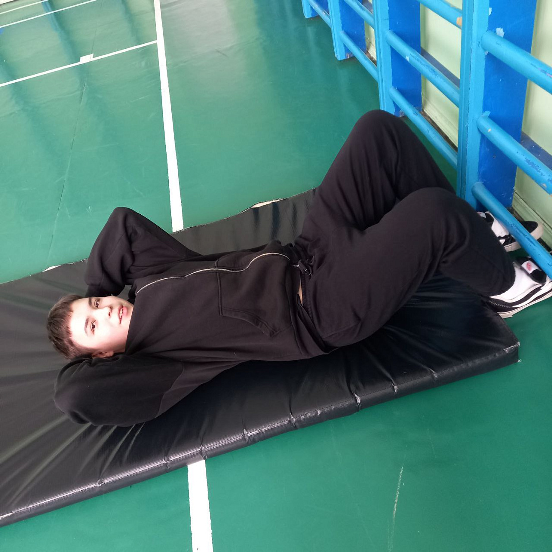 Декада специальности "Фармация". Соревнования "А, ну-ка, парни!"