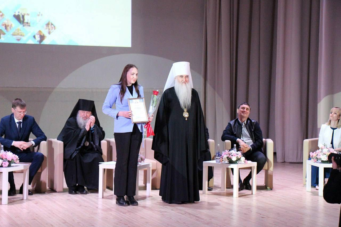 Студенты приняли участие в конференции  «Церковь и медицина»