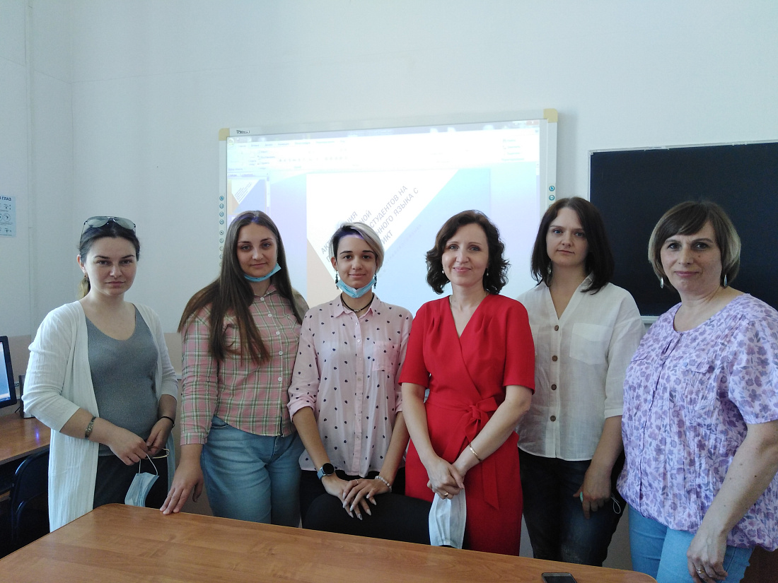 Круглый стол в Школе начинающего преподавателя