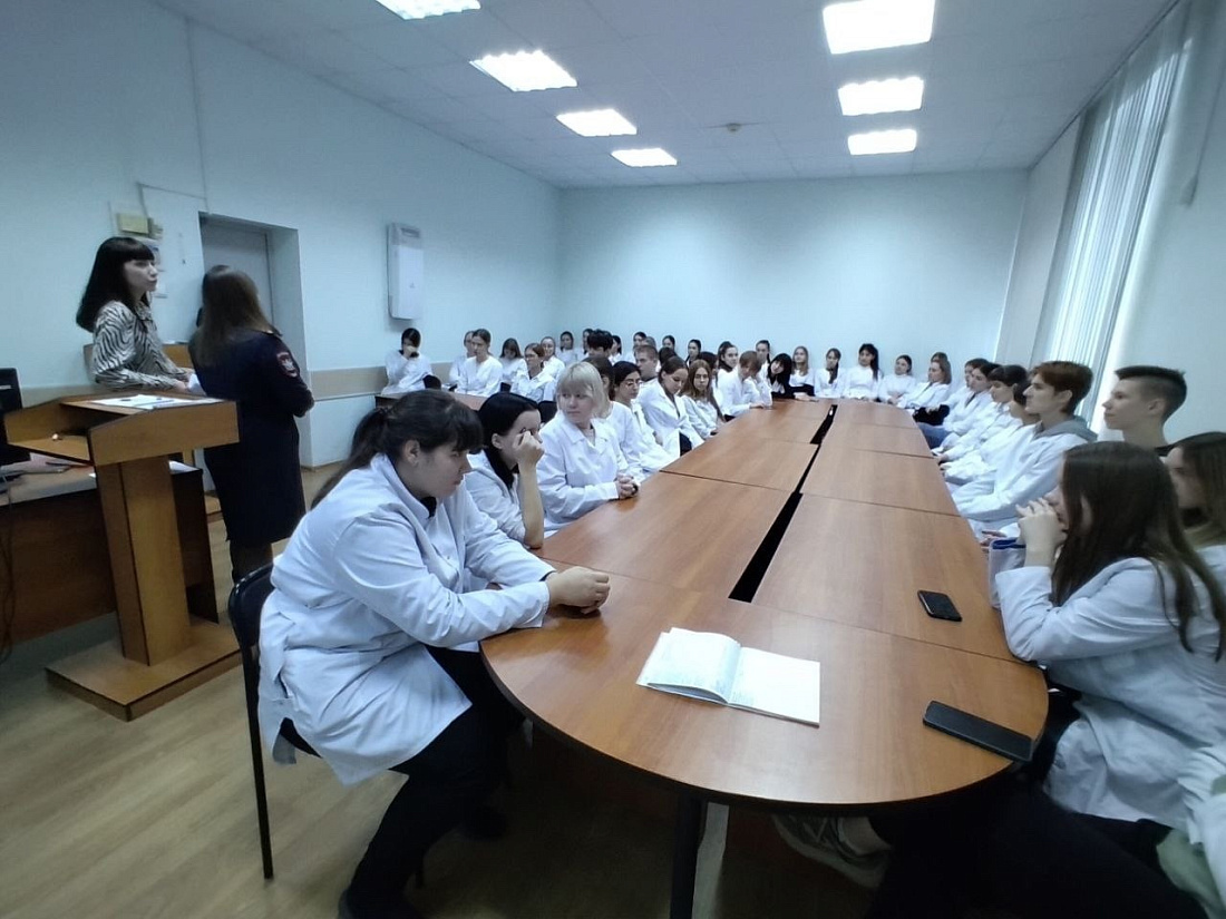 Месячник  по профилактике вредных привычек несовершеннолетних Ульяновской области прошла.  Встреча  с оперуполномоченными  ЦПЭ УМВД России по Ульяновской области