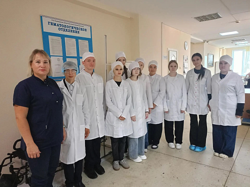 Студенты специальности «Сестринское дело» посетили Ульяновскую областную клиническую больницу