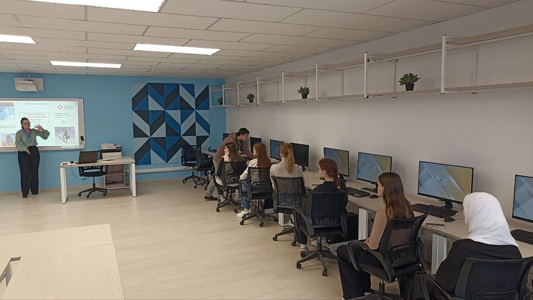 Практикум  по составлению резюме с участием представителей Агентства по развитию человеческого потенциала и трудовых ресурсов Ульяновской области. Служба содействия трудоустройства