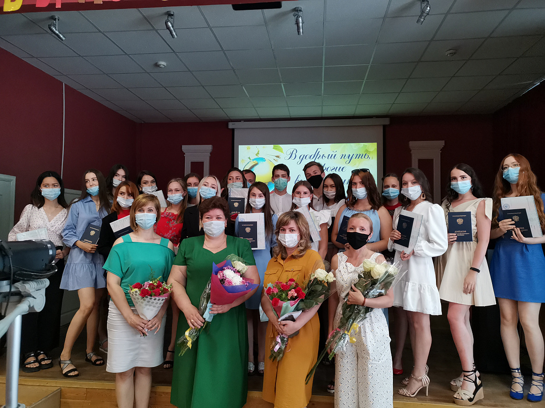  Вручение дипломов выпускникам колледжа 2021