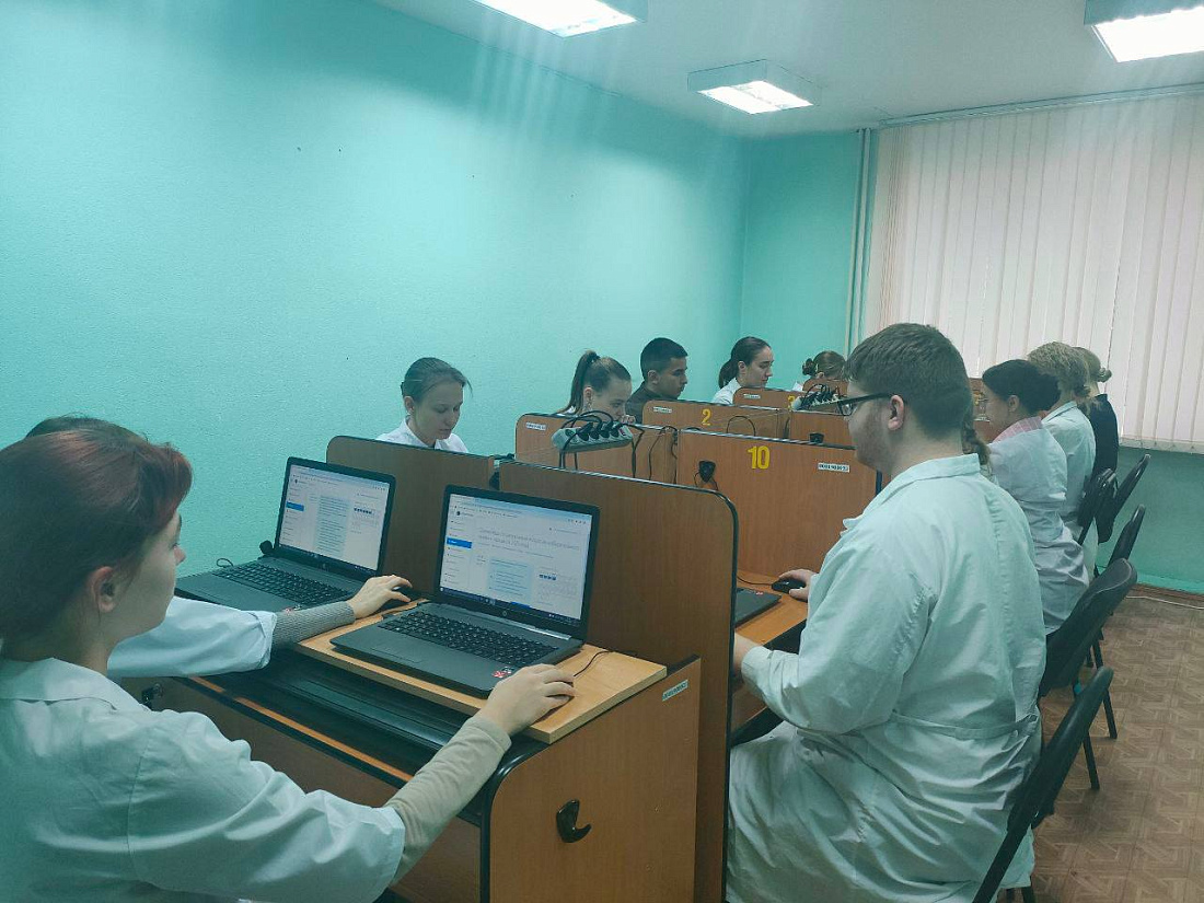 Студенты  приняли участие в олимпиаде по избирательному праву