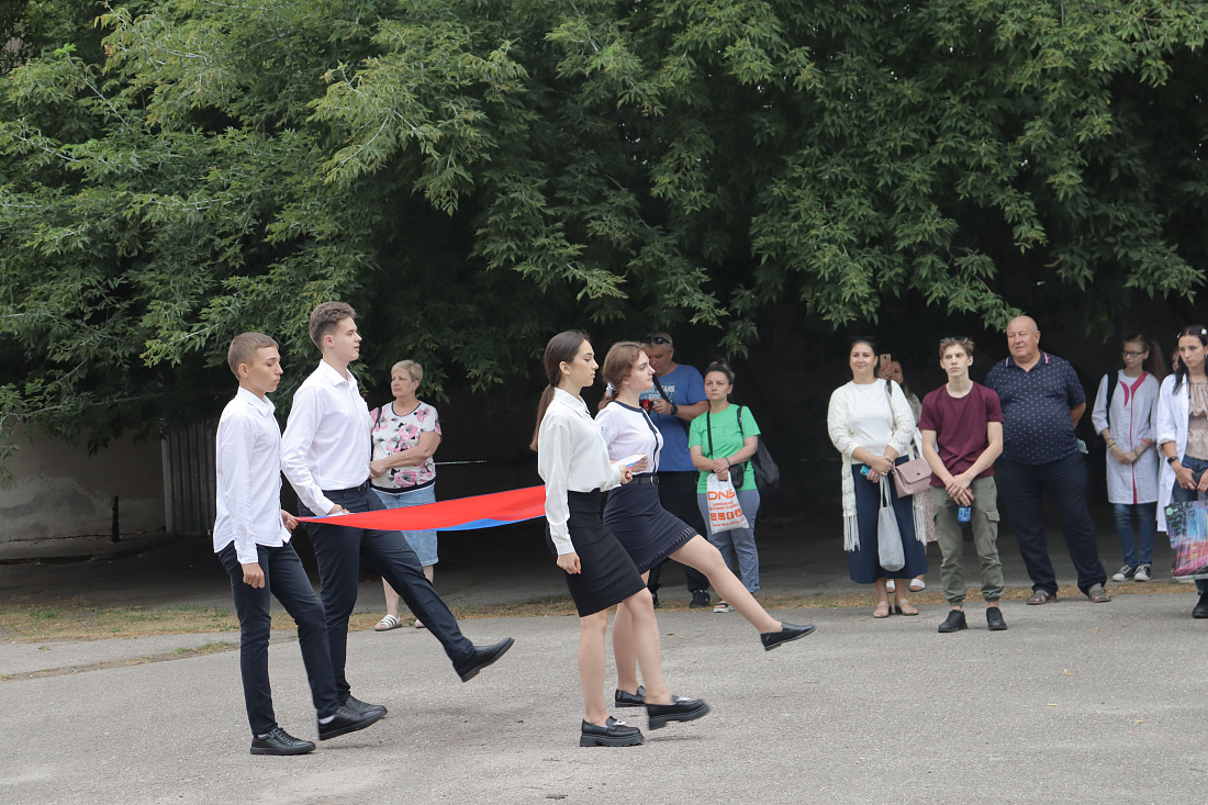 Торжественная  линейка  «Здравствуй колледж–2022»